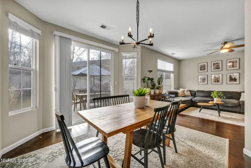 1820 Stetson, Reno, Nevada 89521, 4 Bedrooms Bedrooms, ,3 BathroomsBathrooms,Residential,Residential,Stetson,260001658