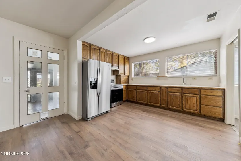 3129 Carson, Carson City, Nevada 89701, ,Commercial Lease,Manufactured,Carson,260001661