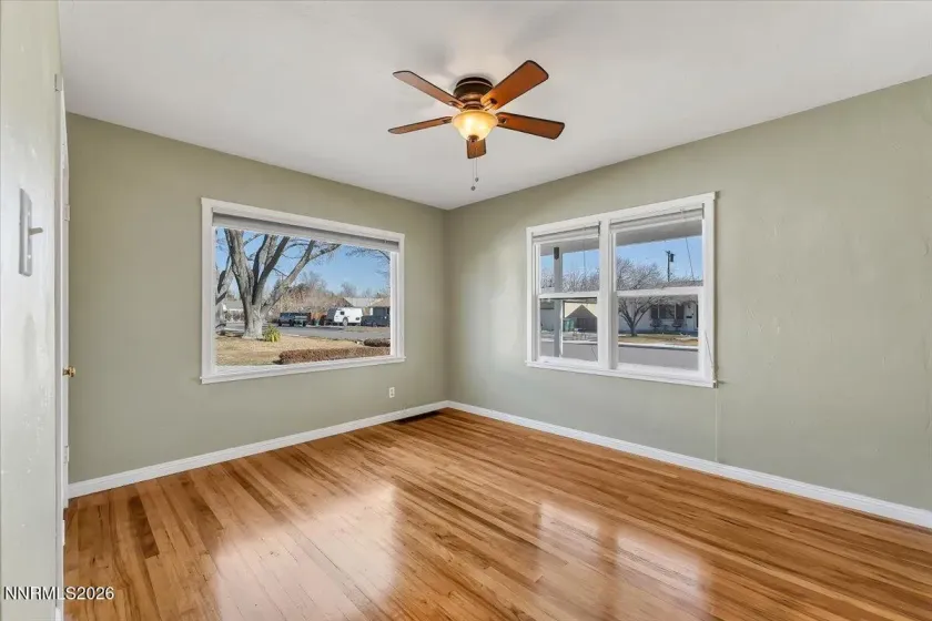 953 7th, Sparks, Nevada 89431, 4 Bedrooms Bedrooms, ,2 BathroomsBathrooms,Residential,Residential,7th,260001660