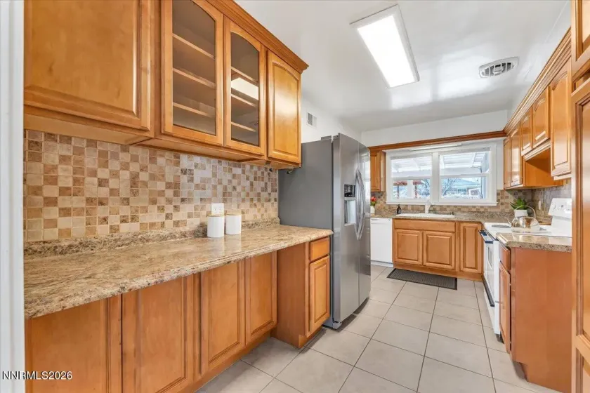 953 7th, Sparks, Nevada 89431, 4 Bedrooms Bedrooms, ,2 BathroomsBathrooms,Residential,Residential,7th,260001660