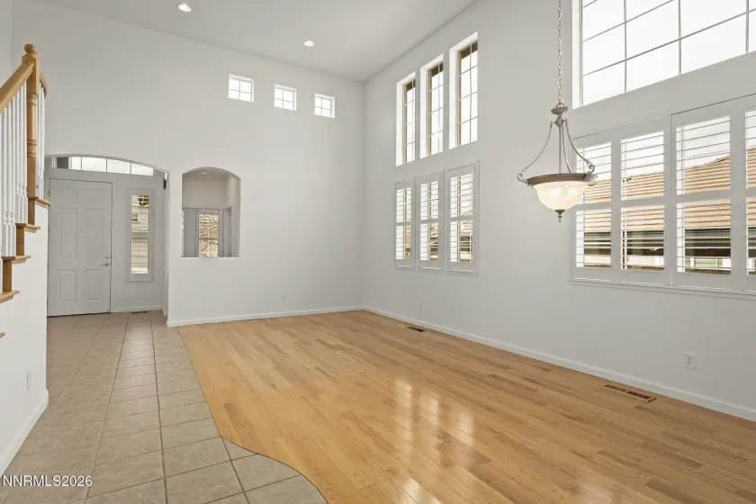 5700 Falcon Ridge, Sparks, Nevada 89436, 4 Bedrooms Bedrooms, ,3 BathroomsBathrooms,Residential,Residential,Falcon Ridge,260001665