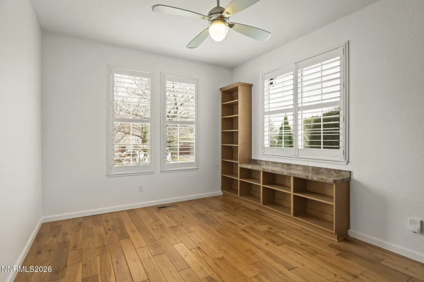 5700 Falcon Ridge, Sparks, Nevada 89436, 4 Bedrooms Bedrooms, ,3 BathroomsBathrooms,Residential,Residential,Falcon Ridge,260001665