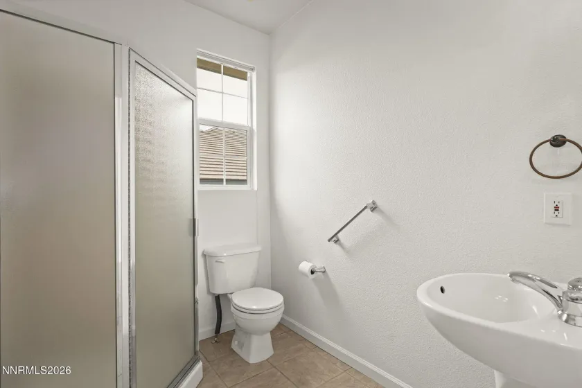 5700 Falcon Ridge, Sparks, Nevada 89436, 4 Bedrooms Bedrooms, ,3 BathroomsBathrooms,Residential,Residential,Falcon Ridge,260001665