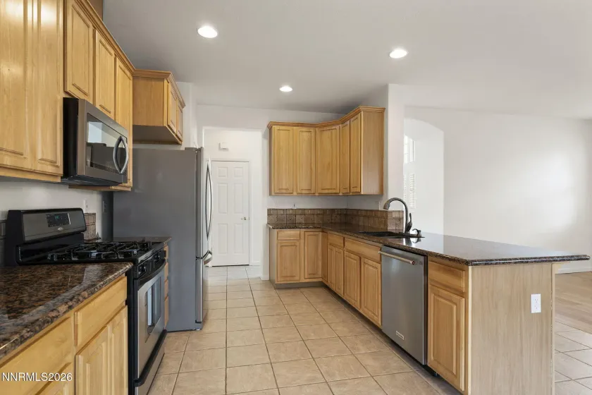 5700 Falcon Ridge, Sparks, Nevada 89436, 4 Bedrooms Bedrooms, ,3 BathroomsBathrooms,Residential,Residential,Falcon Ridge,260001665