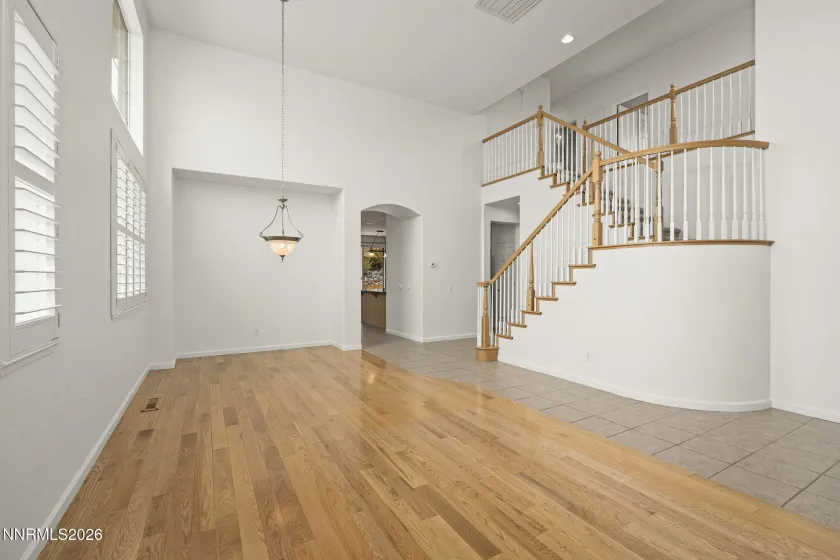 5700 Falcon Ridge, Sparks, Nevada 89436, 4 Bedrooms Bedrooms, ,3 BathroomsBathrooms,Residential,Residential,Falcon Ridge,260001665