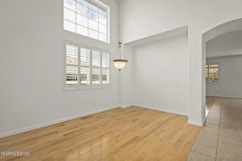 5700 Falcon Ridge, Sparks, Nevada 89436, 4 Bedrooms Bedrooms, ,3 BathroomsBathrooms,Residential,Residential,Falcon Ridge,260001665