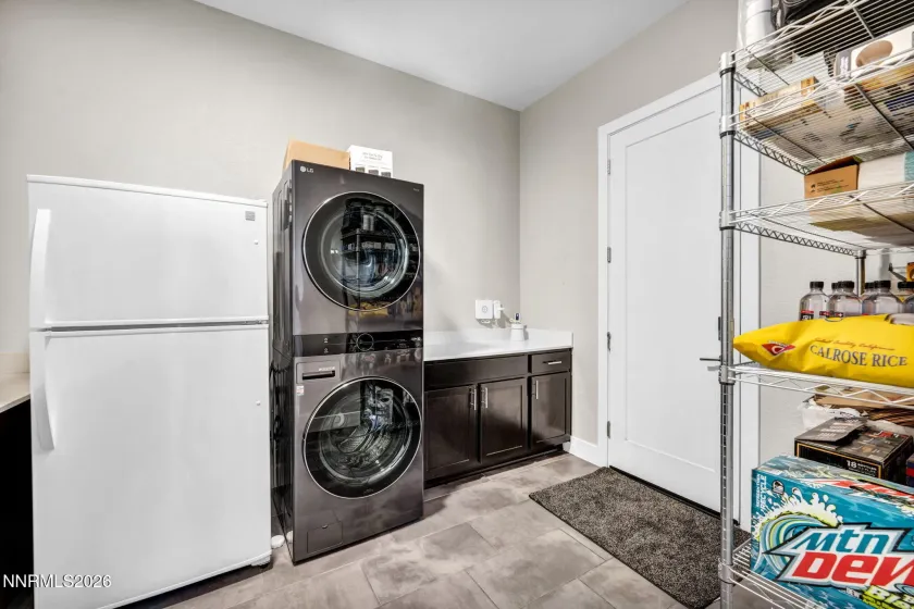 8778 Larkhaven, Reno, Nevada 89523, 3 Bedrooms Bedrooms, ,3 BathroomsBathrooms,Residential,Residential,Larkhaven,260001668