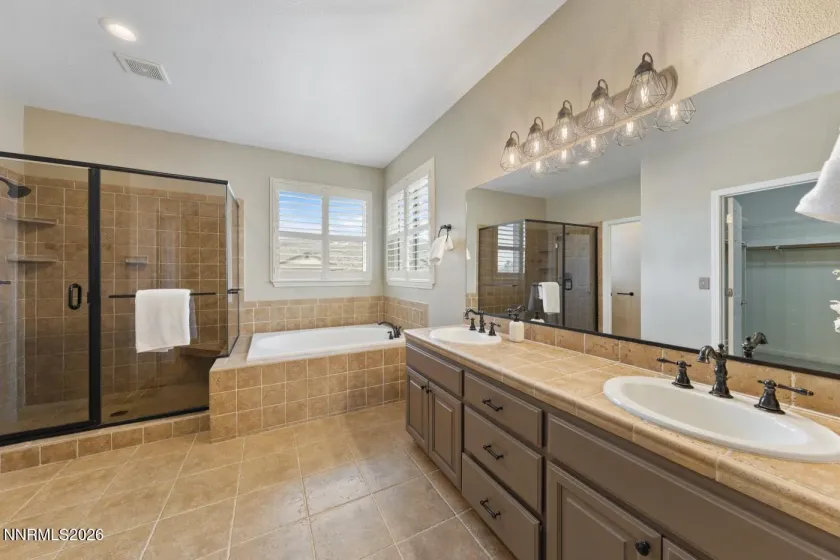 5984 Hidden Highlands, Reno, Nevada 89502, 4 Bedrooms Bedrooms, ,2 BathroomsBathrooms,Residential,Residential,Hidden Highlands,260001674