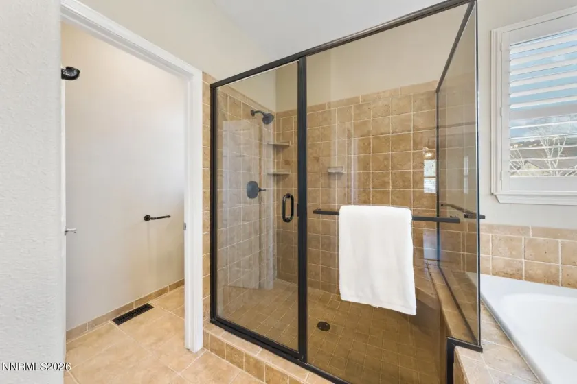 5984 Hidden Highlands, Reno, Nevada 89502, 4 Bedrooms Bedrooms, ,2 BathroomsBathrooms,Residential,Residential,Hidden Highlands,260001674