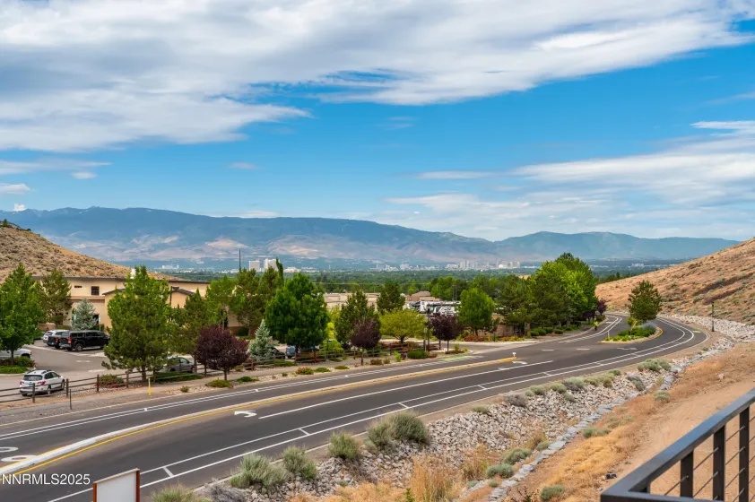 2419 Tecumseh, Sparks, Nevada 89436, 3 Bedrooms Bedrooms, ,4 BathroomsBathrooms,Residential,Residential,Tecumseh,260001680