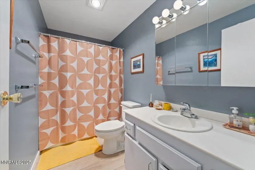 3040 Chavez, Reno, Nevada 89502, 3 Bedrooms Bedrooms, ,2 BathroomsBathrooms,Residential,Residential,Chavez,260001681