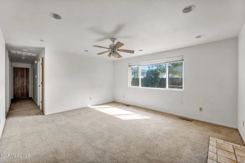 1329 Stanford, Carson City, Nevada 89701, 3 Bedrooms Bedrooms, ,2 BathroomsBathrooms,Residential,Residential,Stanford,250055402