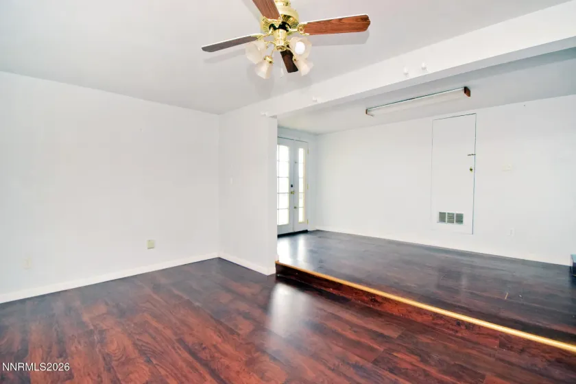 550 Quartz, Sun Valley, Nevada 89433, 3 Bedrooms Bedrooms, ,2 BathroomsBathrooms,Residential,Residential,Quartz,260001682