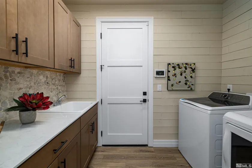 282 Arlis, Spanish Springs, Nevada 89441, 2 Bedrooms Bedrooms, ,2 BathroomsBathrooms,Residential,Residential,Arlis,240015360