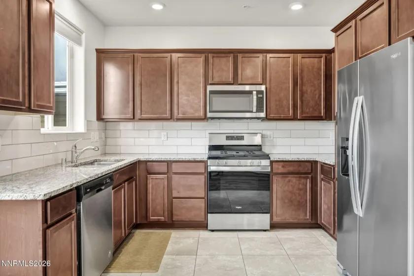 545 Gloria May, Reno, Nevada 89503, 2 Bedrooms Bedrooms, ,3 BathroomsBathrooms,Residential,Residential,Gloria May,260001685