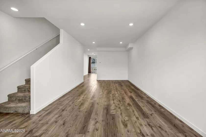 545 Gloria May, Reno, Nevada 89503, 2 Bedrooms Bedrooms, ,3 BathroomsBathrooms,Residential,Residential,Gloria May,260001685