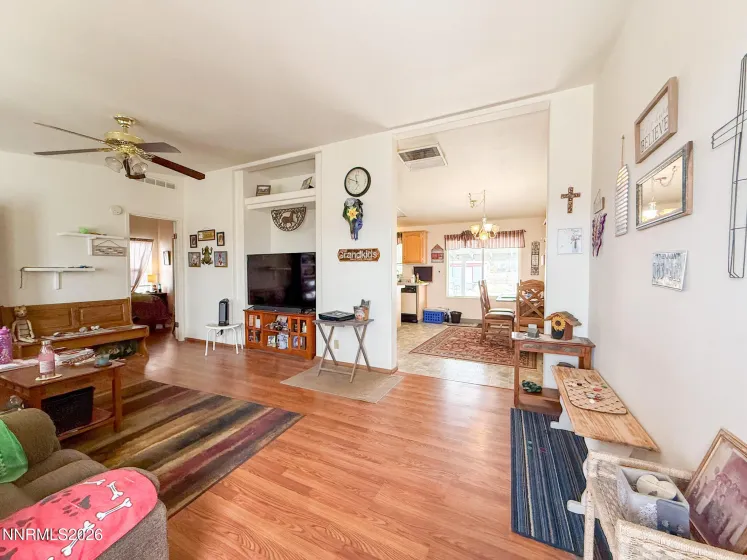 48 Bybee, Yerington, Nevada 89447, 3 Bedrooms Bedrooms, ,2 BathroomsBathrooms,Residential,Residential,Bybee,260001687