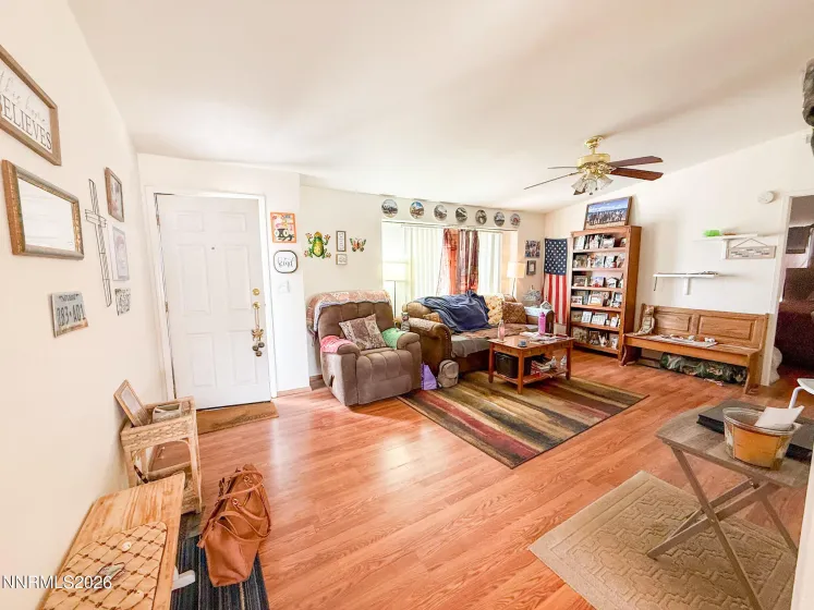 48 Bybee, Yerington, Nevada 89447, 3 Bedrooms Bedrooms, ,2 BathroomsBathrooms,Residential,Residential,Bybee,260001687