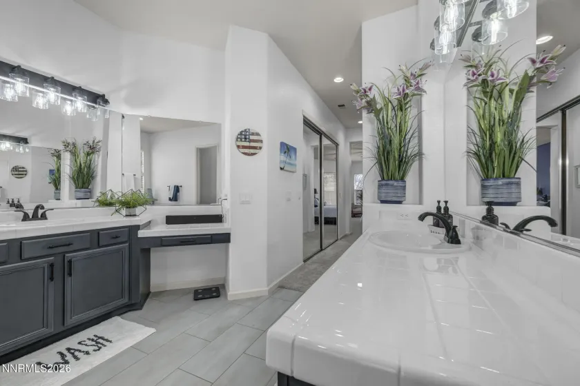 9626 Shadowstone, Reno, Nevada 89521, 4 Bedrooms Bedrooms, ,3 BathroomsBathrooms,Residential,Residential,Shadowstone,260001694
