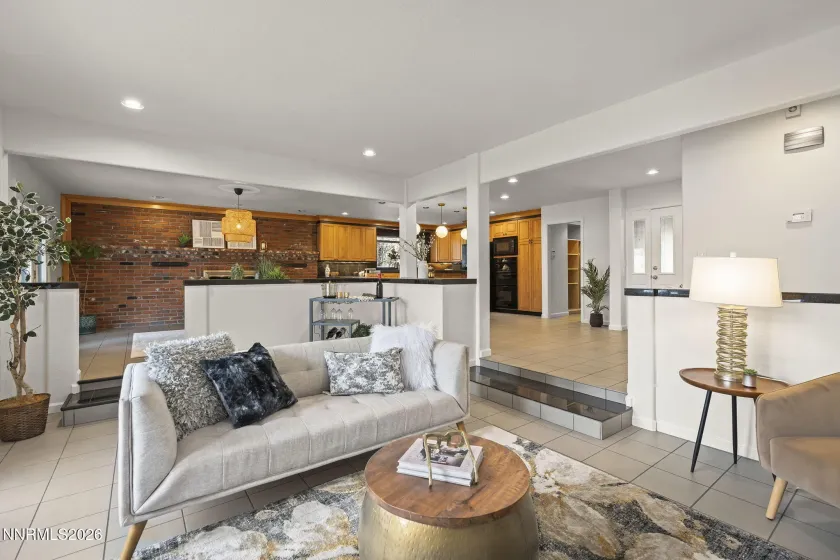 1895 Allen, Reno, Nevada 89509, 3 Bedrooms Bedrooms, ,2 BathroomsBathrooms,Residential,Residential,Allen,260001696