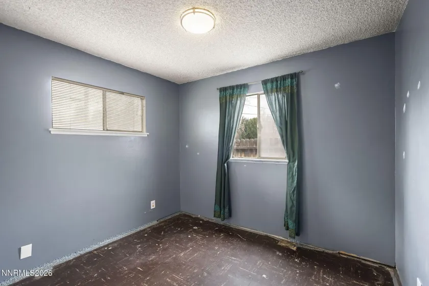 355 York, Sparks, Nevada 89431, 4 Bedrooms Bedrooms, ,2 BathroomsBathrooms,Residential,Residential,York,260001697