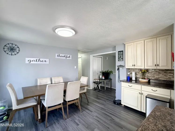 115 Willow, Lovelock, Nevada 89419, 4 Bedrooms Bedrooms, ,2 BathroomsBathrooms,Residential,Residential,Willow,260001704