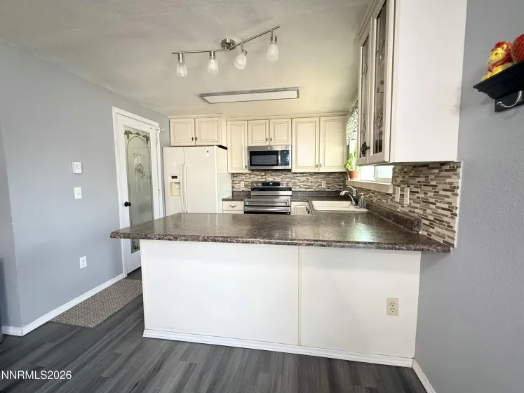 115 Willow, Lovelock, Nevada 89419, 4 Bedrooms Bedrooms, ,2 BathroomsBathrooms,Residential,Residential,Willow,260001704