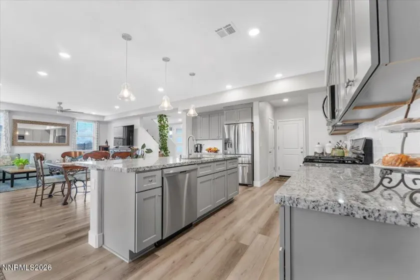 3176 Shimmer, Reno, Nevada 89506, 4 Bedrooms Bedrooms, ,3 BathroomsBathrooms,Residential,Residential,Shimmer,260001710