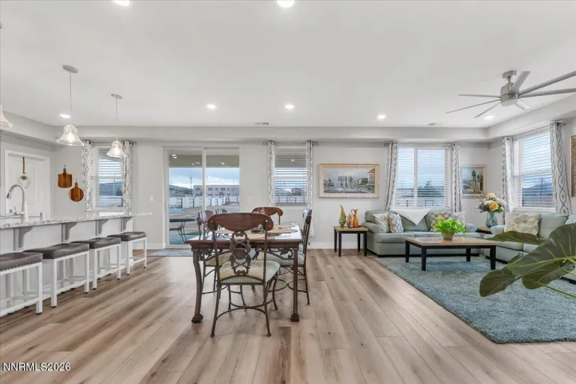 3176 Shimmer, Reno, Nevada 89506, 4 Bedrooms Bedrooms, ,3 BathroomsBathrooms,Residential,Residential,Shimmer,260001710