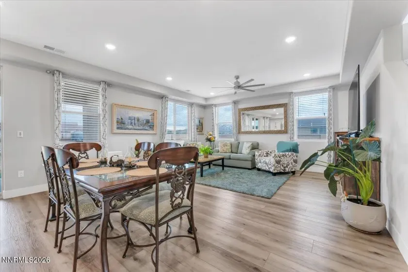 3176 Shimmer, Reno, Nevada 89506, 4 Bedrooms Bedrooms, ,3 BathroomsBathrooms,Residential,Residential,Shimmer,260001710