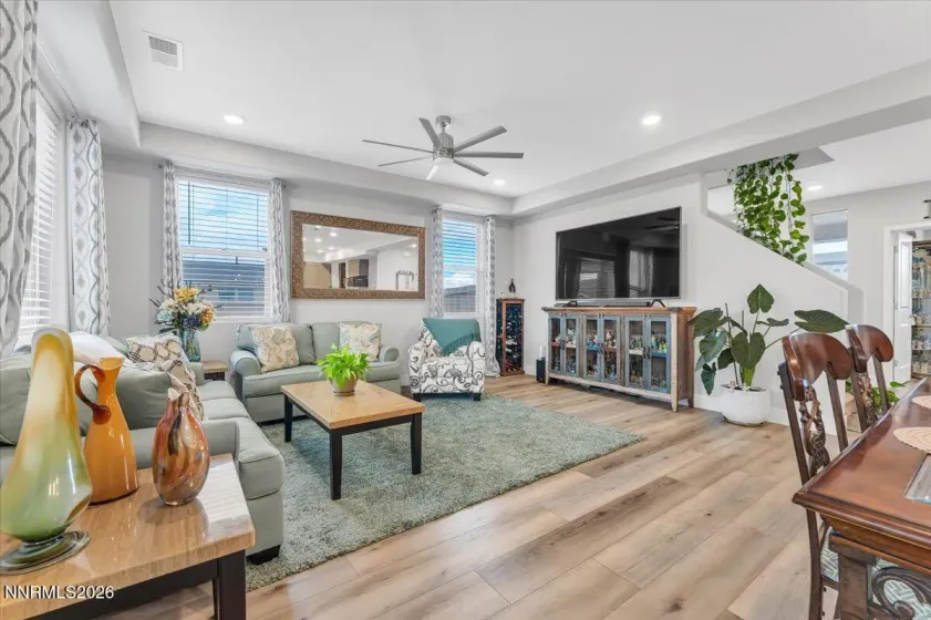 3176 Shimmer, Reno, Nevada 89506, 4 Bedrooms Bedrooms, ,3 BathroomsBathrooms,Residential,Residential,Shimmer,260001710