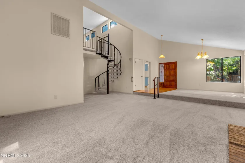 320 Riverview, Reno, Nevada 89509, 3 Bedrooms Bedrooms, ,2 BathroomsBathrooms,Residential,Residential,Riverview,250056899