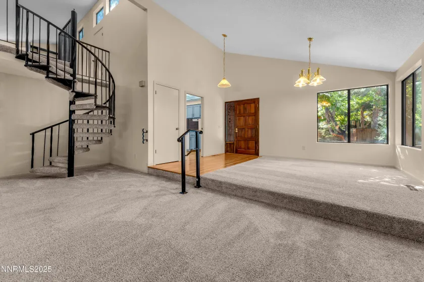 320 Riverview, Reno, Nevada 89509, 3 Bedrooms Bedrooms, ,2 BathroomsBathrooms,Residential,Residential,Riverview,250056899