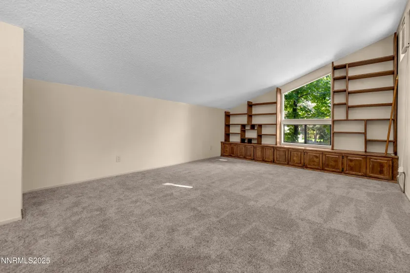 320 Riverview, Reno, Nevada 89509, 3 Bedrooms Bedrooms, ,2 BathroomsBathrooms,Residential,Residential,Riverview,250056899