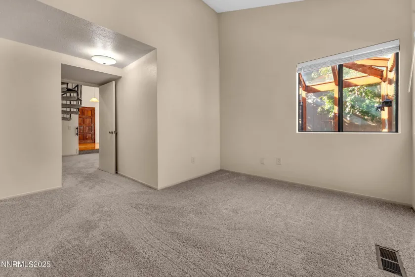 320 Riverview, Reno, Nevada 89509, 3 Bedrooms Bedrooms, ,2 BathroomsBathrooms,Residential,Residential,Riverview,250056899