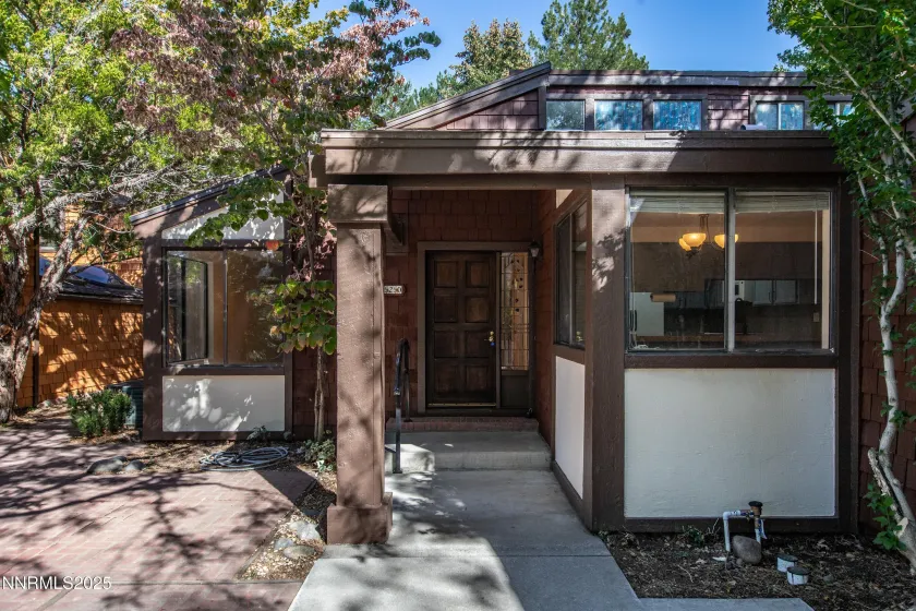 320 Riverview, Reno, Nevada 89509, 3 Bedrooms Bedrooms, ,2 BathroomsBathrooms,Residential,Residential,Riverview,250056899