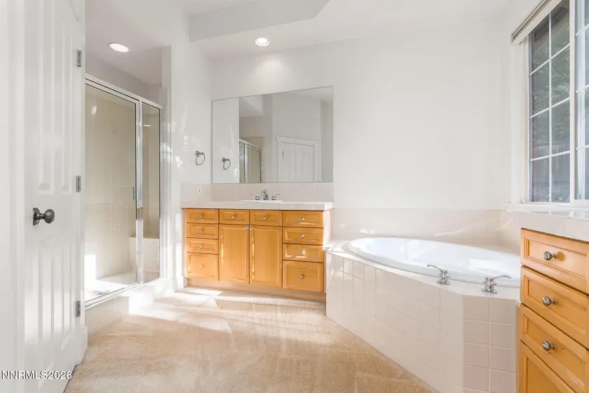 4978 Fall Creek, Reno, Nevada 89519, 4 Bedrooms Bedrooms, ,3 BathroomsBathrooms,Residential,Residential,Fall Creek,260001711