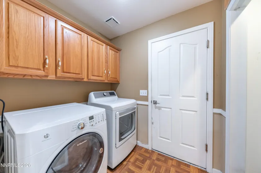 6294 Dog Hollow, Reno, Nevada 89519, 3 Bedrooms Bedrooms, ,2 BathroomsBathrooms,Residential,Residential,Dog Hollow,260001714