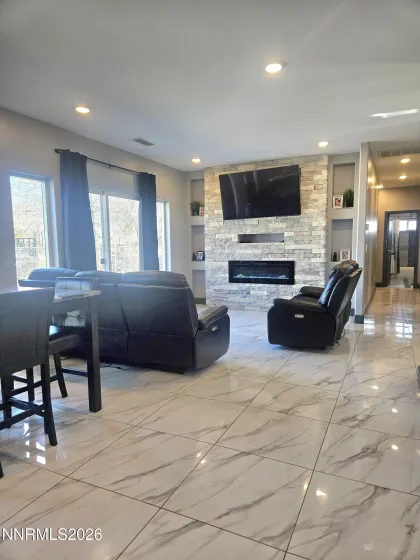 195 5th, Sun Valley, Nevada 89433, 3 Bedrooms Bedrooms, ,3 BathroomsBathrooms,Residential,Residential,5th,260001720