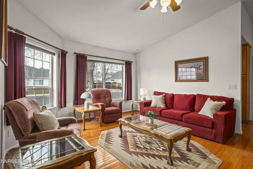 1636 Mackland, Minden, Nevada 89423, 3 Bedrooms Bedrooms, ,3 BathroomsBathrooms,Residential,Residential,Mackland,260001727