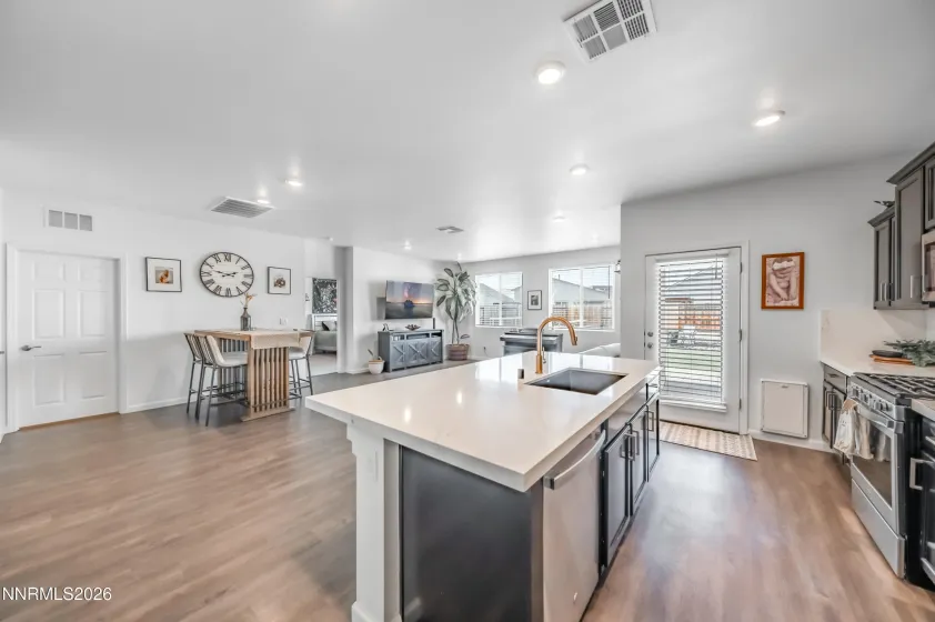 6443 June Bug, Sparks, Nevada 89436, 3 Bedrooms Bedrooms, ,2 BathroomsBathrooms,Residential,Residential,June Bug,260001730