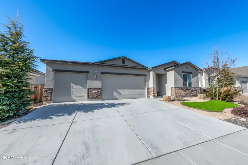 6443 June Bug, Sparks, Nevada 89436, 3 Bedrooms Bedrooms, ,2 BathroomsBathrooms,Residential,Residential,June Bug,260001730