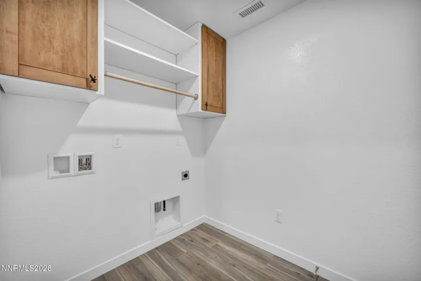 251 Misty, Dayton, Nevada 89403, 3 Bedrooms Bedrooms, ,2 BathroomsBathrooms,Residential,Residential,Misty,260001734