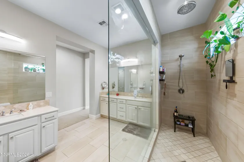 2468 Sparstone, Reno, Nevada 89521, 3 Bedrooms Bedrooms, ,4 BathroomsBathrooms,Residential,Residential,Sparstone,260001735