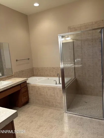 12020 Ocean View, Sparks, Nevada 89441, 5 Bedrooms Bedrooms, ,4 BathroomsBathrooms,Residential,Residential,Ocean View,260001736