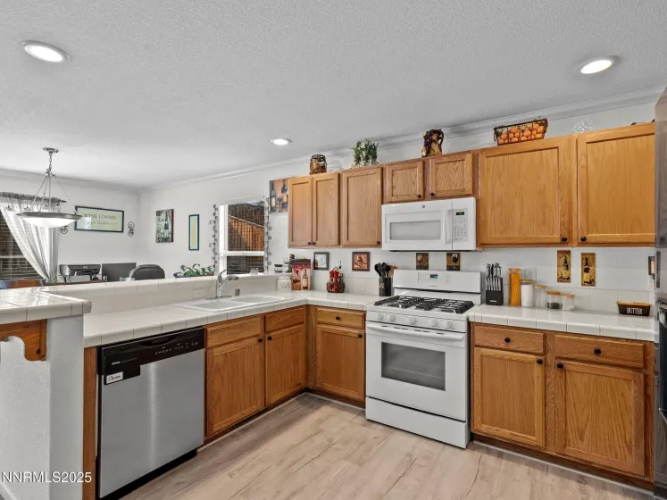 1921 Driver, Fernley, Nevada 89408, 3 Bedrooms Bedrooms, ,2 BathroomsBathrooms,Residential,Residential,Driver,260001737