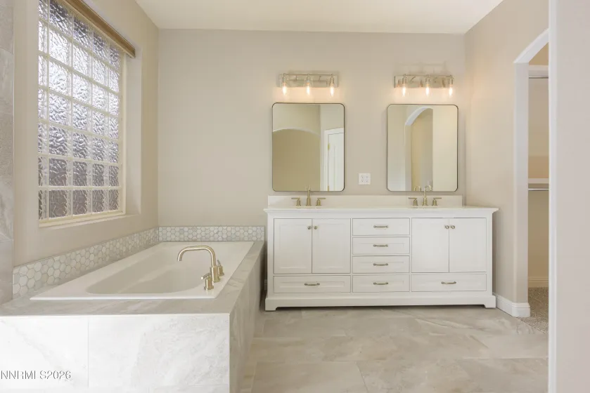 1441 Cardiff, Gardnerville, Nevada 89410, 3 Bedrooms Bedrooms, ,3 BathroomsBathrooms,Residential,Residential,Cardiff,260001740