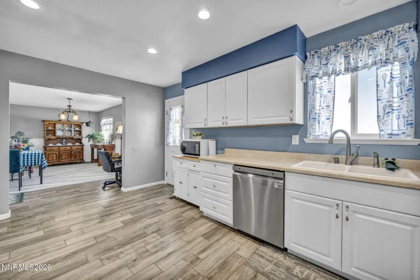 11 Penrose, Yerington, Nevada 89447, 3 Bedrooms Bedrooms, ,2 BathroomsBathrooms,Residential,Residential,Penrose,260001742