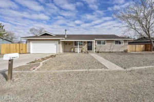 11 Penrose, Yerington, Nevada 89447, 3 Bedrooms Bedrooms, ,2 BathroomsBathrooms,Residential,Residential,Penrose,260001742