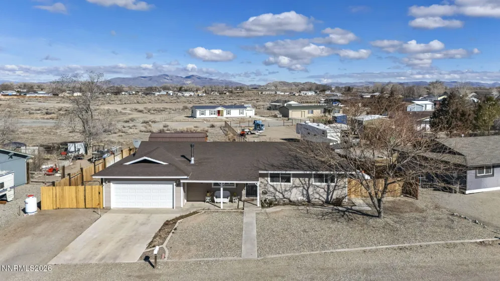11 Penrose, Yerington, Nevada 89447, 3 Bedrooms Bedrooms, ,2 BathroomsBathrooms,Residential,Residential,Penrose,260001742